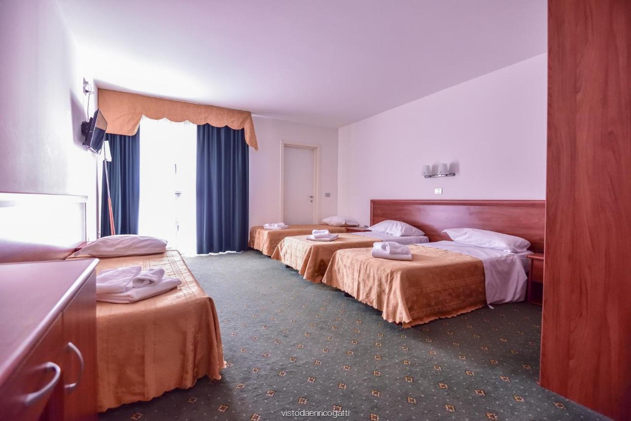 Standard Hotel Udine Pradamano Exterior foto