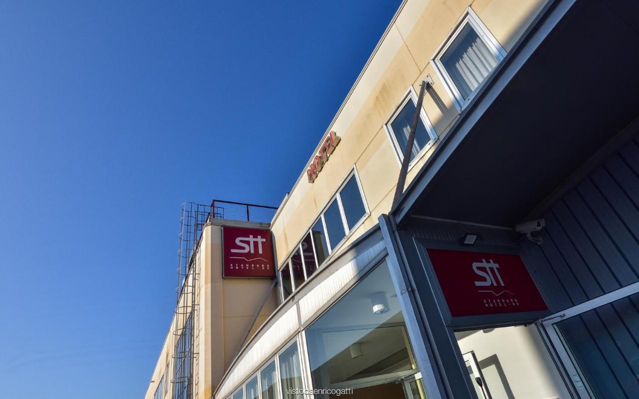 Standard Hotel Udine Pradamano Exterior foto