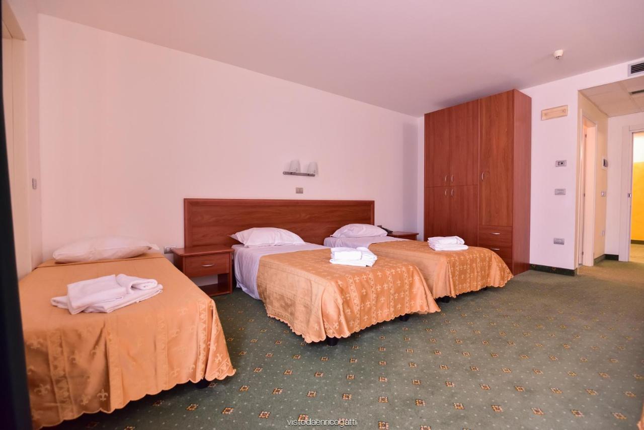 Standard Hotel Udine Pradamano Exterior foto